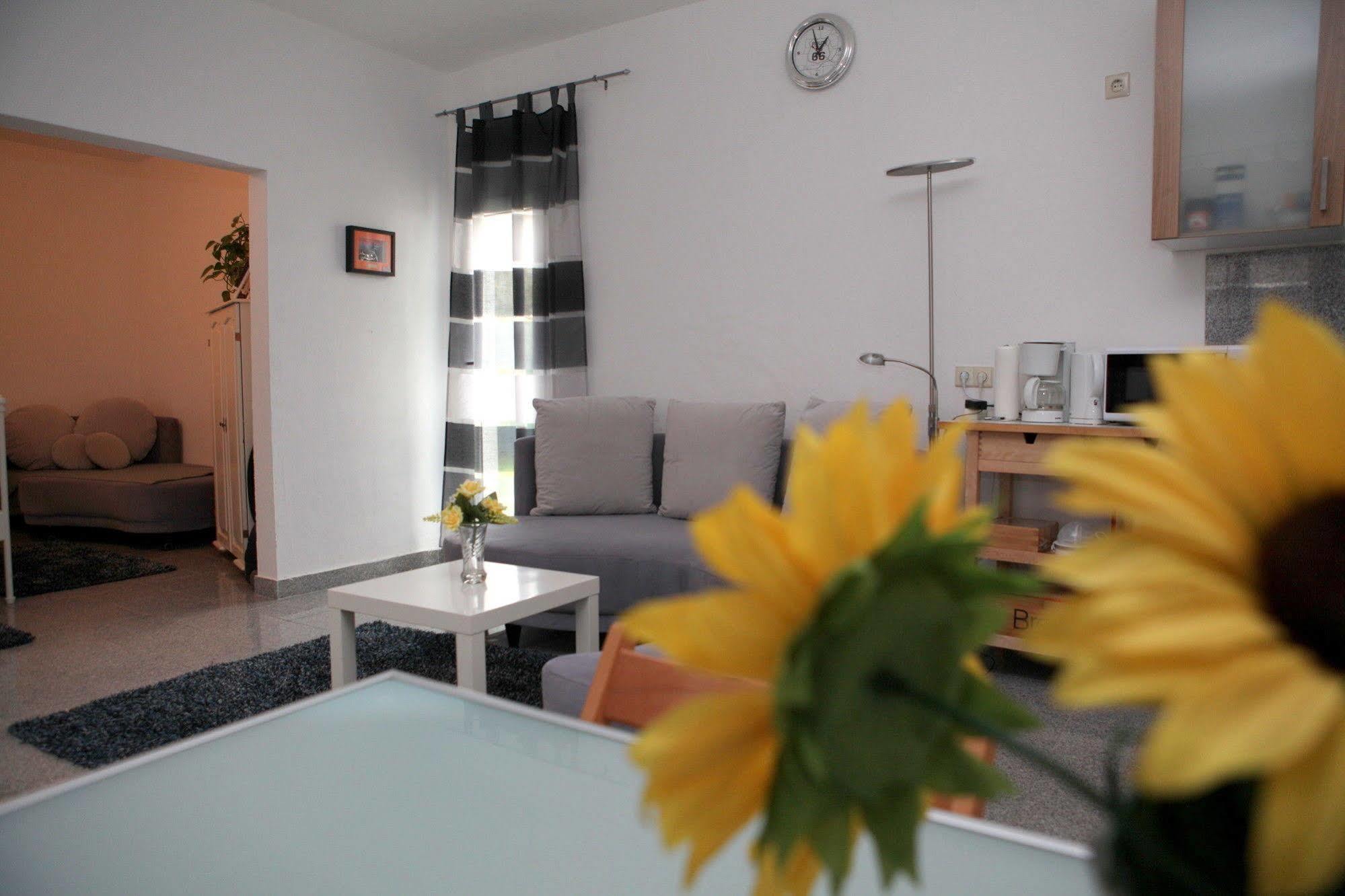 White House Bochum Ehrenfeld Apartment Exterior photo